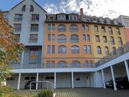 Wohnen und Wohlfühlen - bequeme 2-Raum Wohnung über dem Stadttor mit Personenaufzug bis in die Tiefgarage - Kahla