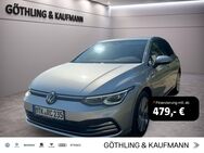 VW Golf, 1.5 VIII Style eTSI Privacy, Jahr 2023 - Hofheim (Taunus)