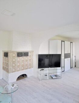 Traumhaft gepflegtes, saniertes Einfamilienhaus mit Kamin, moderner Küche und wunderschönem Garten - Baden-Baden