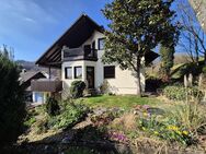 Natur Pur**Solides, lichtdurchflutetes Einfamilienhaus mit ELW** - Rudersberg