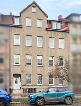 Kapitalanlage: Sanierungsbedürftiges Mehrfamilienhaus zu verkaufen in Naumburg - Naumburg (Saale)