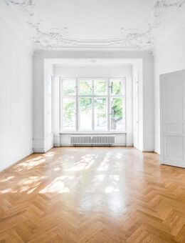 Altbaucharme trifft moderne Eleganz – Kernsaniertes Juwel im Herzen Schwabings - München