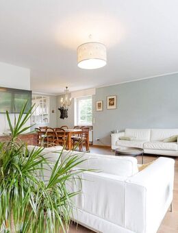 Großzügiges Stadthaus direkt am Niddapark - Frankfurt (Main)