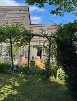 /// Kassel Eichwald - Doppelhaushälfte mit Wintergarten & viel Flair /// - Kassel