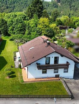 Sehr geräumiges, renovierungsbedürftiges Einfamilienhaus in Rattenberg mit günstigem Erbbauszins zu verkaufen - Rattenberg