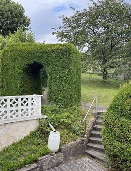 ***Einfamilienhaus mit großem Garten und Garage *** - Weilburg