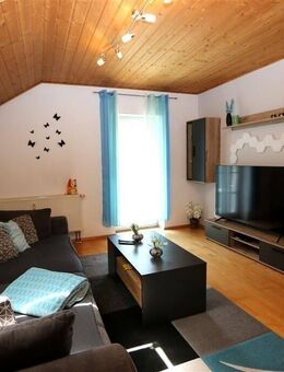 Licht-Luft-Leben!! Herrliche 4-Zi.-Whg. mit großem Westbalkon in idyllischer Lage von Frontenhausen - Frontenhausen