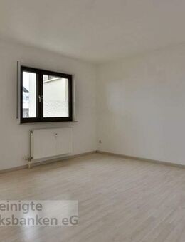 Attraktive 2-Zimmer-Wohnung mit Balkon & Tiefgaragenstellplatz-FREI - Tamm