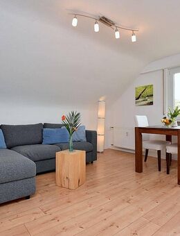 Modern möblierte Wohnung mit Stellplatz in Leinfelden-Echterdingen - Leinfelden-Echterdingen