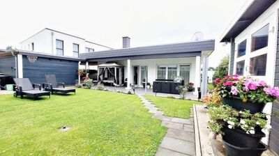 MODERNER BUNGALOW