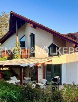 Einfamilienhaus in attraktiver Split-Level-Bauweise mit Gartengrundstück in beliebter Lage - Hambach