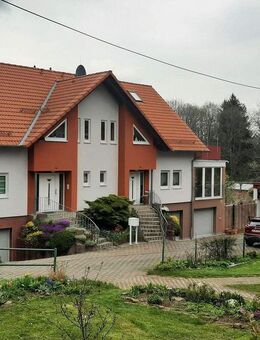Wohnen mit grünen Energieausweis, Generationswohnen möglich, 2 Wohnungen ein Haus - Waltershausen