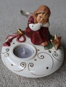 Goebel Engel Träumerle auf Postament bordeaux rot weiß grün gold Weihnachten in 61194