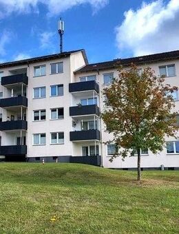 Helle, gepflegte Erdgeschosswohnung mit Balkon in Northeim am oberen Sultmer - Northeim
