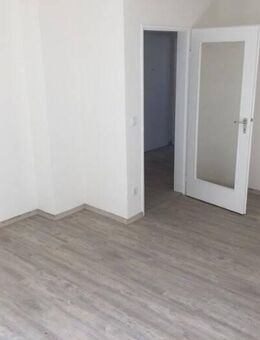Renovierte 2-Zimmer Wohnung in Muggenhof - Nürnberg