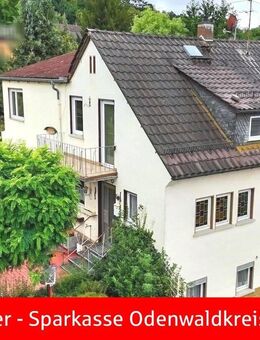 Ruhige Wohnlage, schönes Gartengrundstück, großes Wohnhaus - Bad König