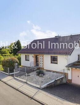 Freistehendes Einfamilienhaus mit herrlichem Ausblick - für den Käufer provisionsfrei - Nomborn