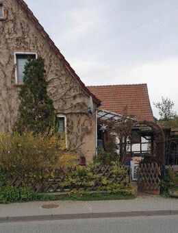 Kleines Bauernhaus mit Scheune und Nebengebäude - Saalfeld (Saale) Arnsgereuth