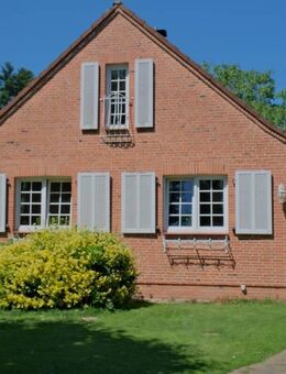 Geniales Objekt in Perfekter Lage -kuscheliges Einfamilienhaus mit Kaminofen und Traumgrundstück - Börnsen