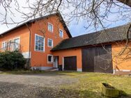 2-Familienhaus mit landwirtschaftlichen Gebäuden - Hirschau