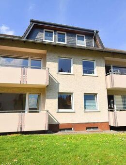 Solide Kapitalanlage: Gepflegtes Mehrfamilienhaus mit 5 Wohneinheiten! - Bad Driburg