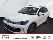 VW Tiguan, 2.0 TDI Life ( Lenkrad beheizbar), Jahr 2024 - Passau