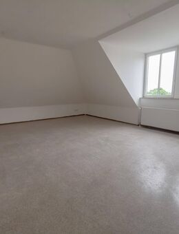 Großzügige 2-Raum-Wohnung im Zentrum von Hohenstein - Hohenstein-Ernstthal