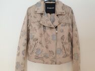 Damen Jacke: Helle beige rose Astrid Jacke von Desigual mit Blumenmuster - Eichstätt