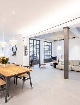 QQI: Exklusives Townhouse Historisch. Einmalig. Auf drei Etagen. - München