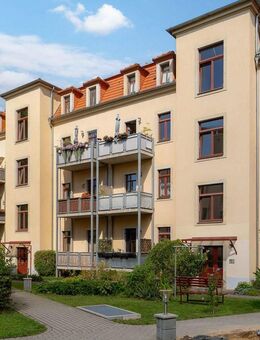 Hochwertig saniert, vermietungssicher, Investment für Kenner: Zwei 2-Raum-ETW im DG! - Dresden