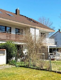 Einfamilienhaus Sindelfingen (RH), sehr schöne u. ruhige Lage, Wohnen 166,75qm, 1 Ga, 1 PKW-Stellplatz, ansprechender Grüngarten, Grundstück 286,25qm - Sindelfingen