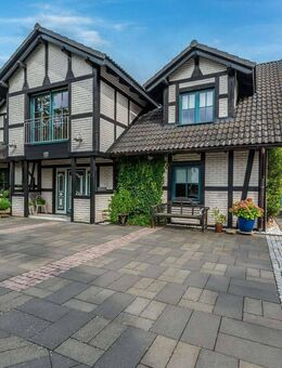 Modernes Einfamilienhaus mit Schwimmbad, Sauna und großem Grundstück - Jübar