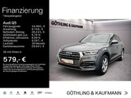 Audi Q5, 45 TFSI qu Sport Tour Stadt, Jahr 2019 - Hofheim (Taunus)