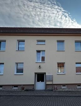 Sanierte 3-Raumwohnung in Schönewerda im 1.OG zu vermieten! - Roßleben