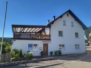Attraktives Zweifamilienhaus zum Bezug in Trausnitz - Trausnitz