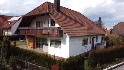 Familienglück und Lebensqualität! Freistehendes Wohnhaus in begehrter Lage von Bad Dürrheim !
