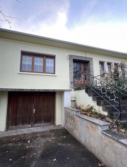 Einfamilienhaus-Bungalow in bevorzugter Lage, Wohnen auf einer Ebene - Naumburg (Saale)