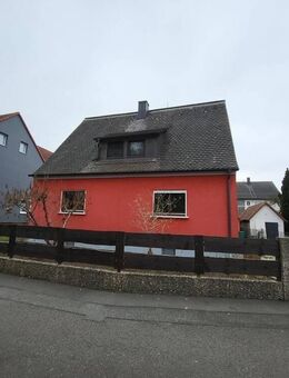 Gepflegtes Zweifamilienhaus nahe Nürnberg/ Fürth/ Erlangen - ideal für Pendler *PROVISIONSFREI* - Zirndorf