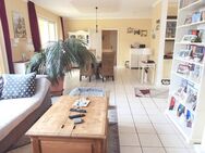 Barrierefreier, junger 3 Zimmer Bungalow mit Garten und Pool in guter, ruhiger Lage - Burbach (Nordrhein-Westfalen)