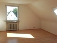 Gemütliche 2 Zimmer Dachgeschosswohnung mit Tageslichtbad - Oberasbach