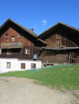 Original Bauernhaus in sehr ruhiger und idyllischer Weilerlage umgeben von landwirtschaftlichen Wiesen mit Ausblick zum Arber Nähe Sankt Englmar - Rattenberg