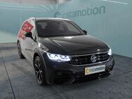 VW Tiguan, 2.0 TSI R Black Style 21 AKRA 5J, Jahr 2021 - München