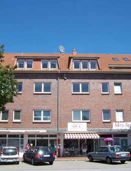 großzügige 6,5-Zimmer-MAISONETTE-Wohnung mit Fahrstuhl, 2 Bädern und Balkon - Neu Wulmstorf