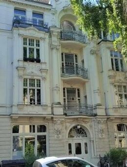 Bel-Etage - Stilvolle 4-Zimmerwohnung nahe Schloß Sanssouci mit 2 Balkonen, Stellplatz, EBK - Potsdam