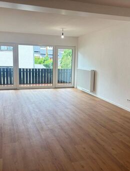 Erstbezug nach Renovierung, Wohnung mit schönem Ausblick zu vermieten - Mehring (Rheinland-Pfalz)