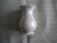 PM-Porzellan-Vase,sehr alt,um 1910,ca. 8,5 cm hoch,bis ca. 5 cm Dm. - Linnich