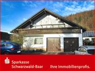 5-Zimmer-Wohnung mit Terrasse, Gartenanteil und Garage - Geisingen