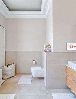 IMMOBERLIN.DE - Kernsanierte & exzellent ausgestattete Altbauwohnung mit Lift - Berlin