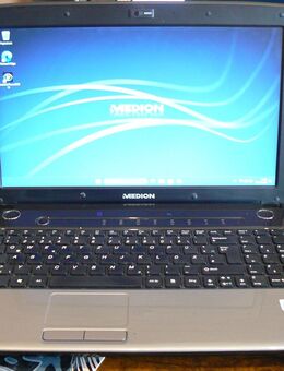 Medion Akoya E6222 15,6" Intel 2 x 2.1 GHz 8 GBram SSD 250 WIN11Pro - Wolnzach