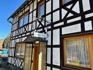 Haus mit alter Kegelbahn - Neuhaus (Rennweg)